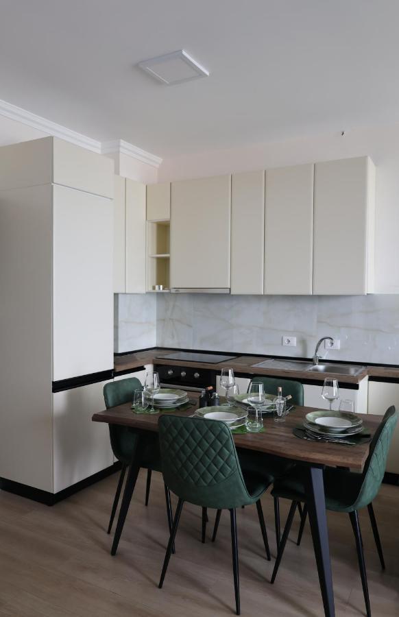 Absolut Vollga Apartman Durrës Kültér fotó